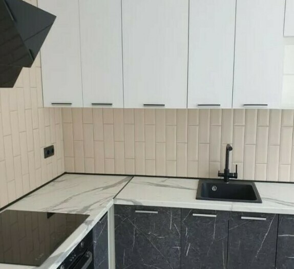 Модульная кухня Novi (Нови) МДФ Мрамор черный/МДФ Техно Белый глянец Модульная кухня Novi (Нови) МДФ Мрамор черный/МДФ Техно Белый глянец