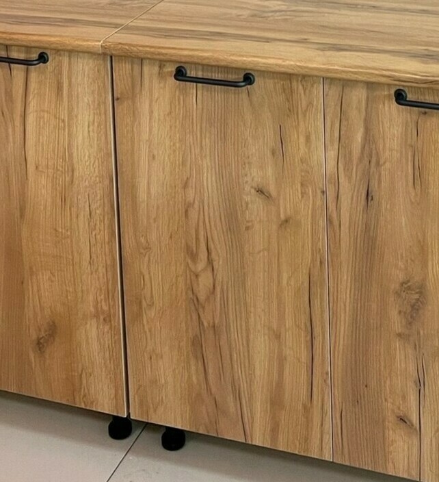 Модульная кухня Тиффани: нижние фасады ЛДСП Дуб золотой Модульная кухня Тиффани: нижние фасады ЛДСП Дуб золотой