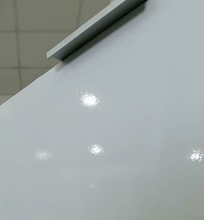 Модульная кухня Тиффани: фасад нижний МДФ Белый глянец без фрезеровки